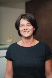 SARAH SCHWARZBACH